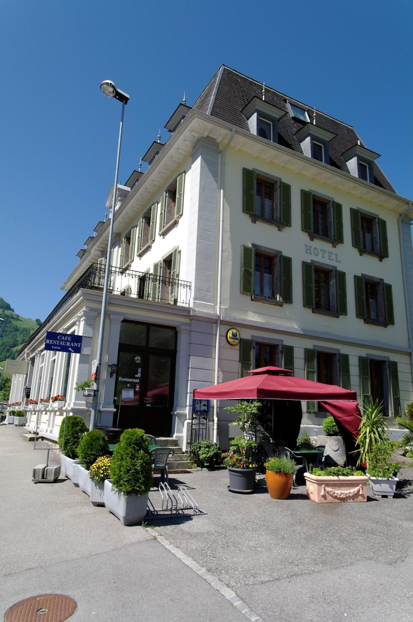 Maison D'Hotes De La Gare Montbovon Exteriör bild