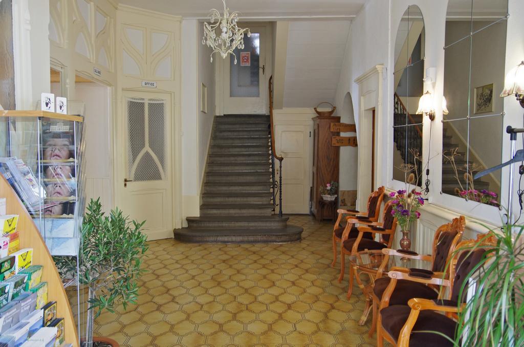 Maison D'Hotes De La Gare Montbovon Exteriör bild