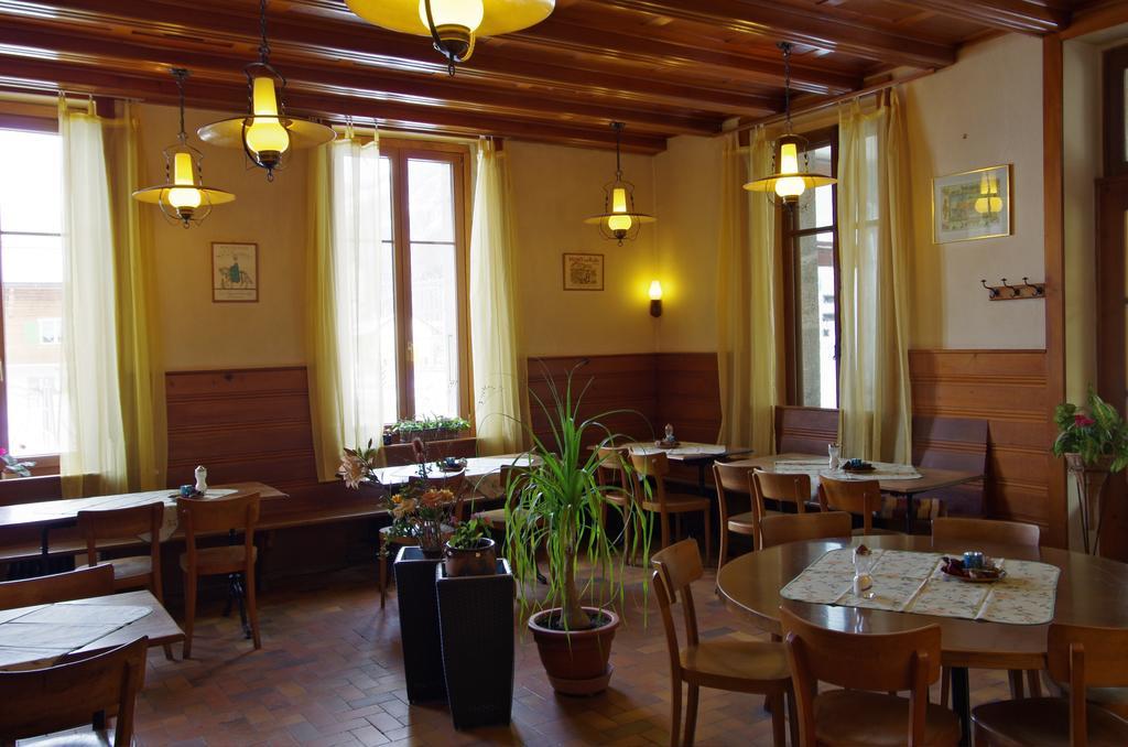 Maison D'Hotes De La Gare Montbovon Exteriör bild